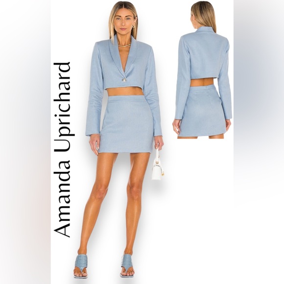 Amanda Uprichard Dresses & Skirts - REVOLVE Linen Pembroke Blazer in Sky Blue
Amanda Uprichard 🛑 FLAW 🛑 100% linen